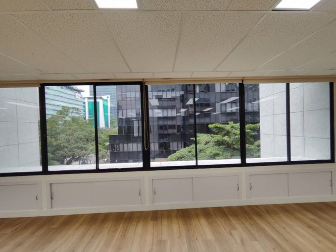 Oficina en arriendo en Milla De Oro, Medellín, 130 m² · foto 3 de 13