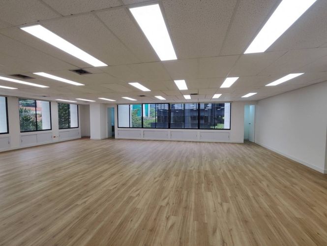 Oficina en arriendo en Milla De Oro, Medellín, 130 m² · foto 11 de 13
