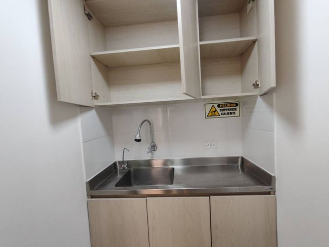 Oficina en arriendo en Milla De Oro, Medellín, 130 m² · foto 12 de 13