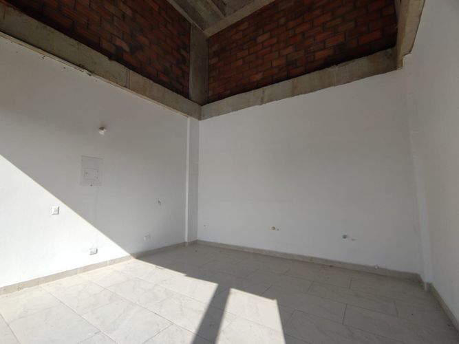 Local en venta en La Esperanza, Marinilla, 25 m² · foto 2 de 5