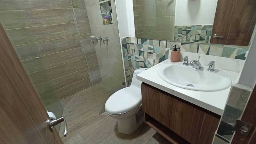 Apartamento de 3 alcobas en venta en Loma De La Doctora, Sabaneta, 82 m² · foto 3 de 13