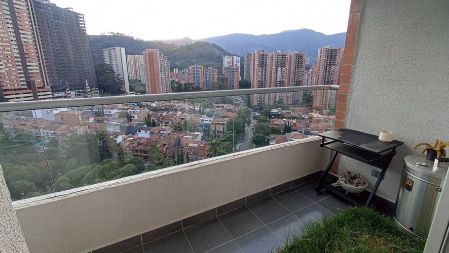 Apartamento de 3 alcobas en venta en Loma De La Doctora, Sabaneta, 82 m² · foto 7 de 13