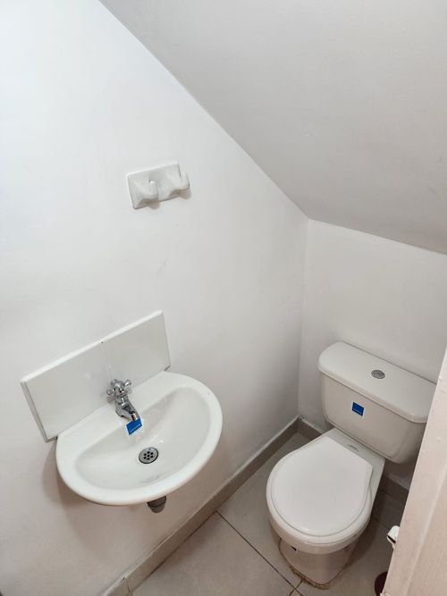 Local en arriendo en Santa Lucia, Medellín, 100 m² · foto 7 de 8