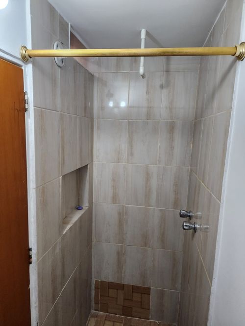 Local en arriendo en Santa Lucia, Medellín, 100 m² · foto 8 de 8