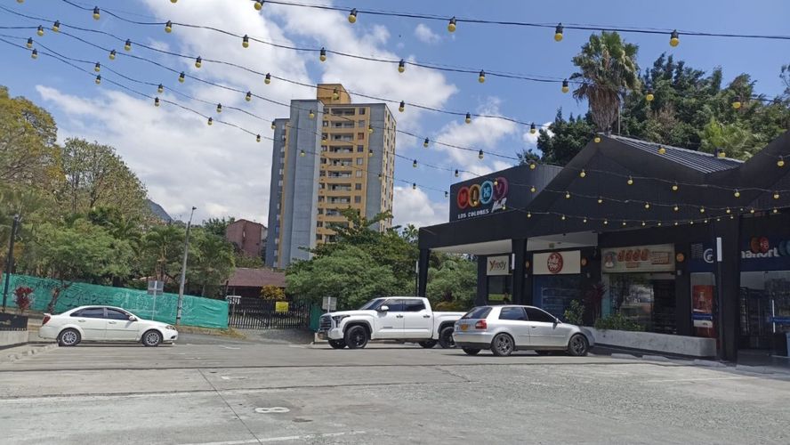 Local en venta en Los Colores, Medellín, 27 m² · foto 4 de 8