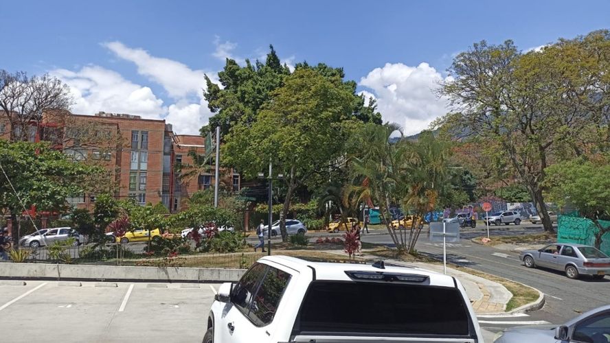 Local en venta en Los Colores, Medellín, 27 m² · foto 7 de 8