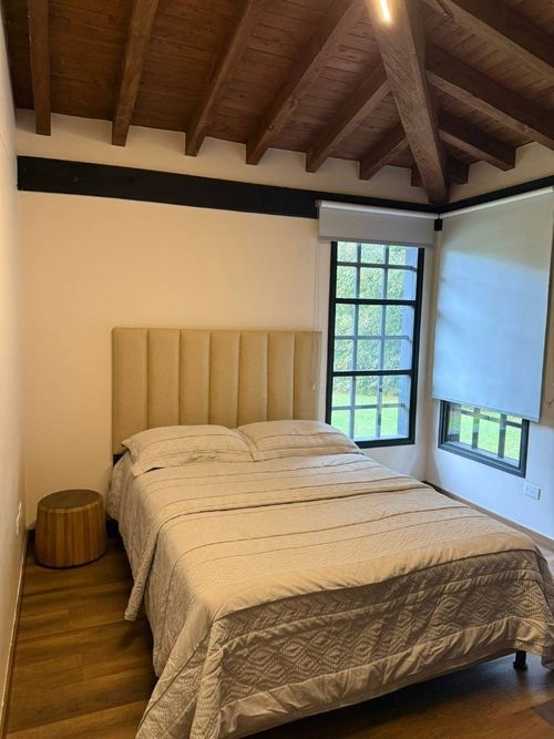 Casa de 3 alcobas en venta en El Plan, Medellín, 195 m² · foto 18 de 24
