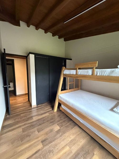Casa de 3 alcobas en venta en El Plan, Medellín, 195 m² · foto 21 de 24