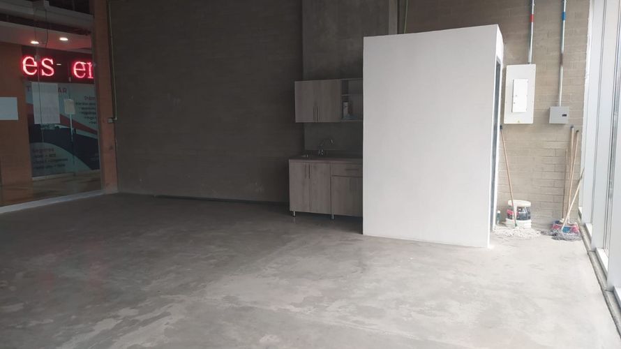 Local en venta en Santa Maria No. 2, Itagüí, 64 m² · foto 3 de 5