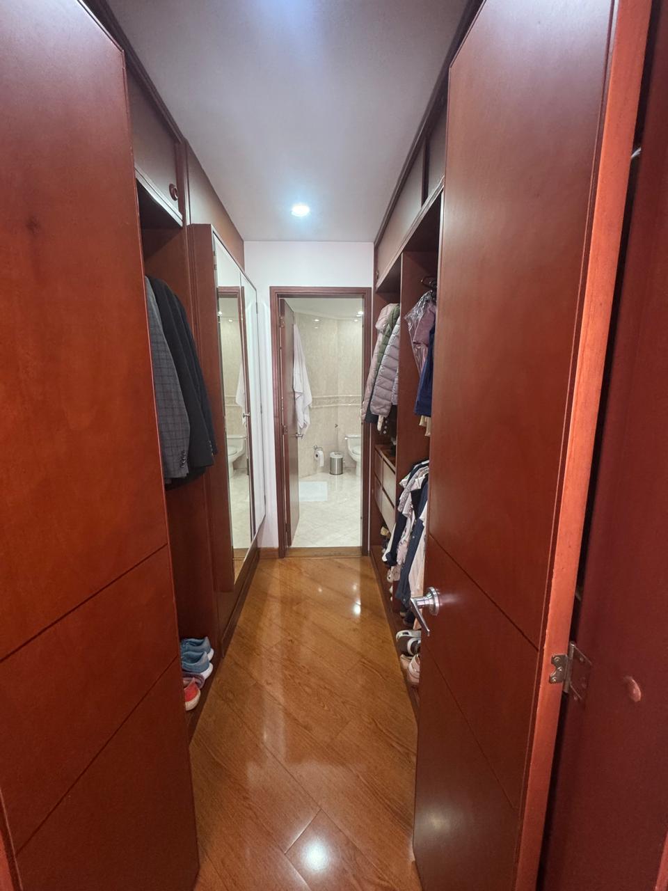 Apartamento en venta en Chicó Navarra, Bogotá · foto 14 de 24