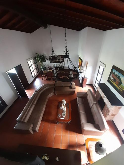 Casa de 6 alcobas en venta en El Saladito, Cali, 450 m² · foto 6 de 24