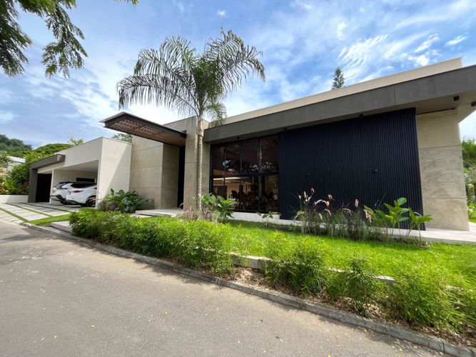 Casa de 5 alcobas en venta en Pance, Cali, 550 m² · foto 2 de 24