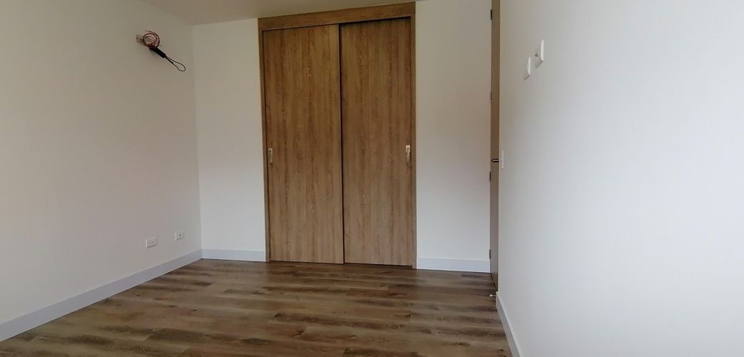 Apartaestudio en venta en La Aguacatala, Medellín, 50 m² · foto 7 de 14