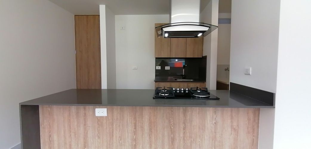 Apartaestudio en venta en La Aguacatala, Medellín, 50 m² · foto 13 de 14