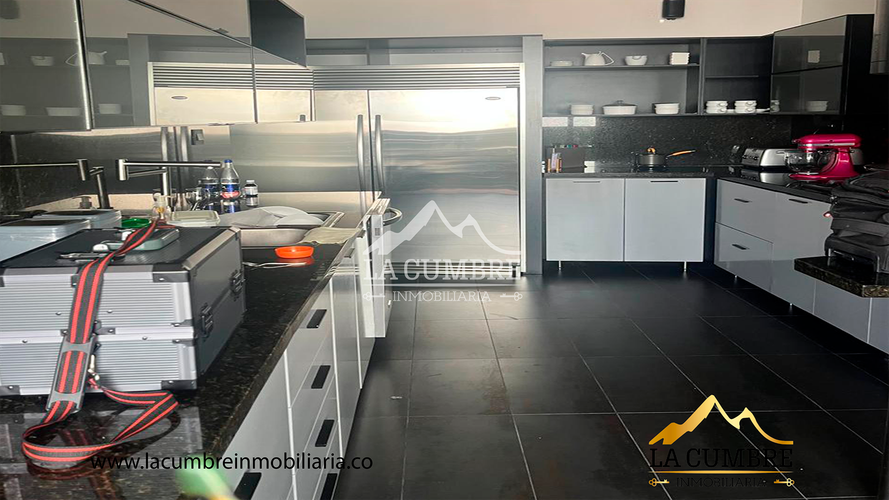 Apartamento de 4 alcobas en arriendo en Alejandría, Medellín, 268 m² · foto 6 de 7