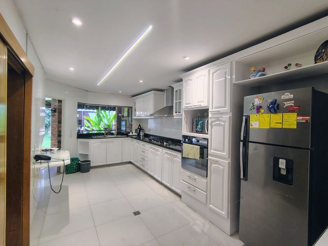 Casa de 4 alcobas en venta en Lagos Del Cacique, Bucaramanga, 395 m² · foto 3 de 24