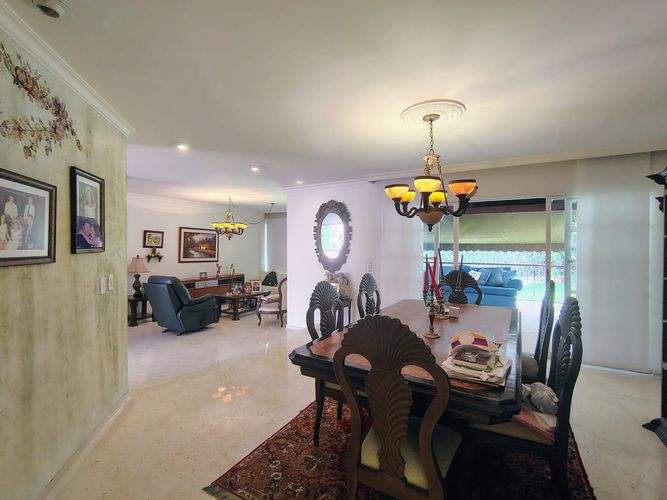 Casa de 4 alcobas en venta en Lagos Del Cacique, Bucaramanga, 395 m² · foto 5 de 24