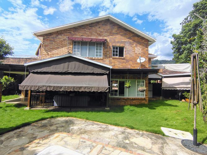 Casa de 4 alcobas en venta en Lagos Del Cacique, Bucaramanga, 395 m² · foto 11 de 24