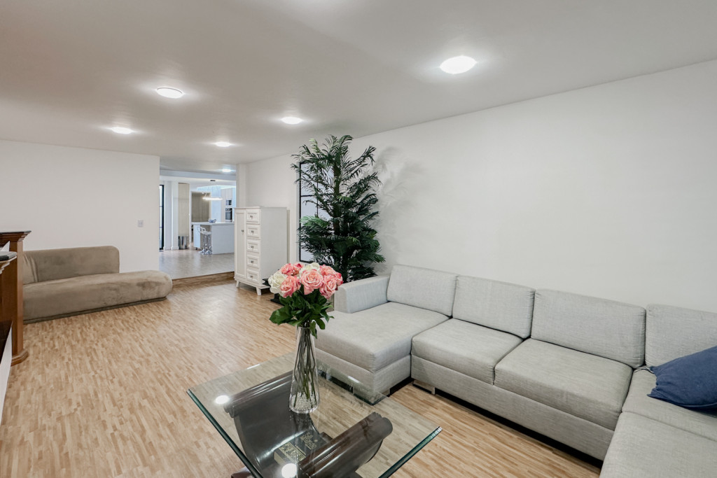 Casa en venta en Cedritos, Bogotá · foto 2 de 24
