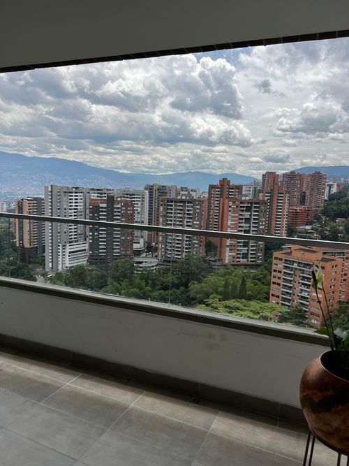 Apartamento en venta en Loma Del Chocho, Envigado · foto 7 de 24