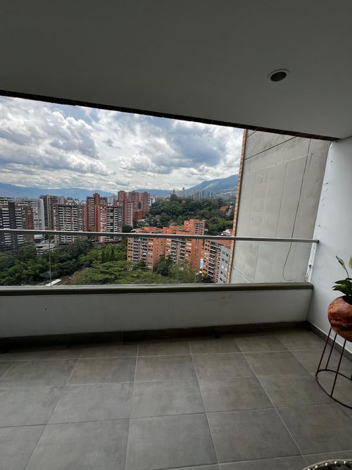 Apartamento en venta en Loma Del Chocho, Envigado · foto 8 de 24