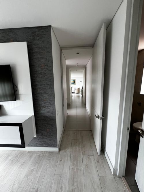 Apartamento en venta en Loma Del Chocho, Envigado · foto 9 de 24