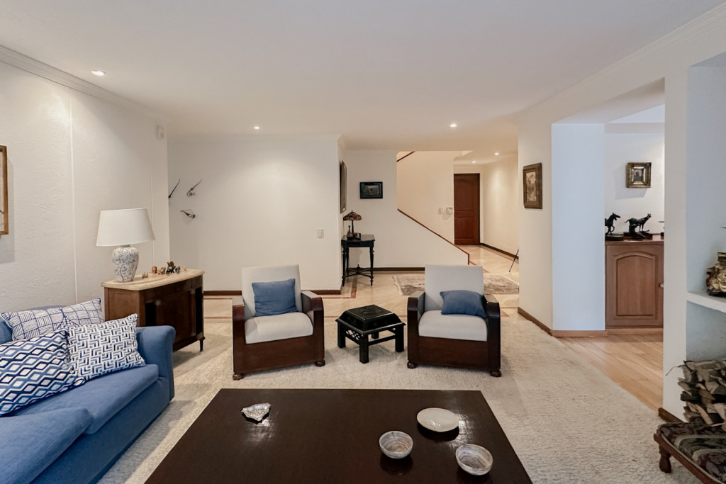 Apartamento en venta en Los Rosales, Bogotá · foto 7 de 21