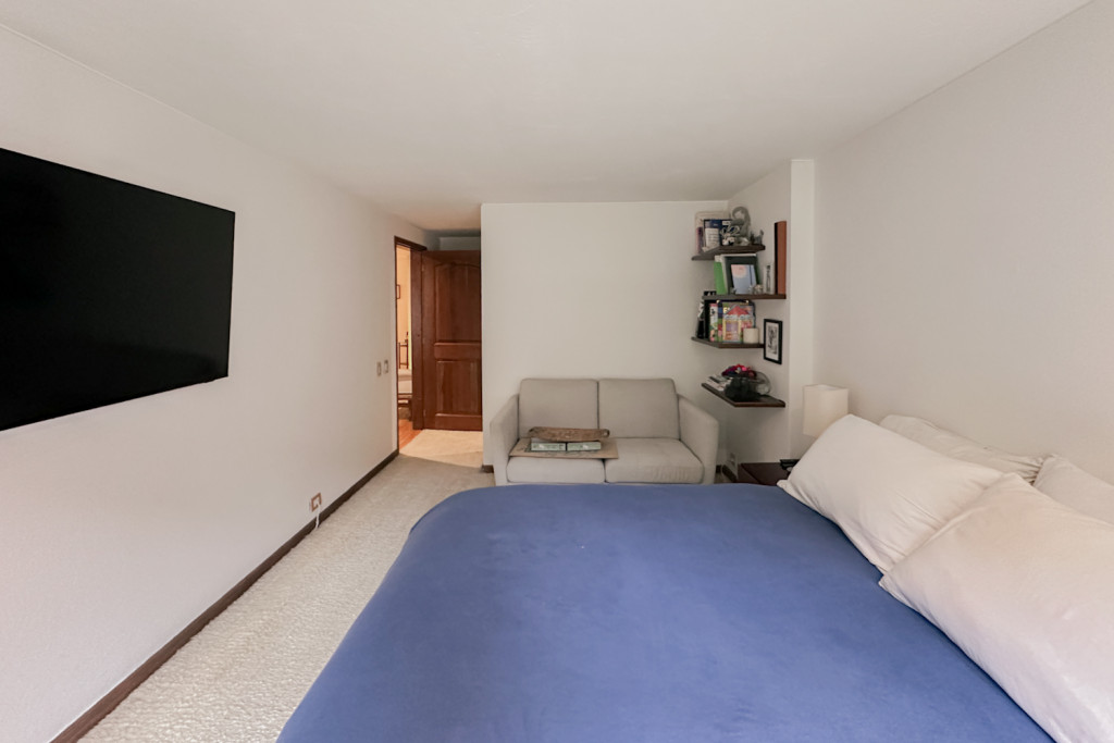 Apartamento en venta en Los Rosales, Bogotá · foto 14 de 21