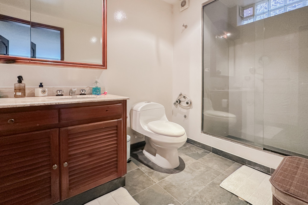 Apartamento en venta en Los Rosales, Bogotá · foto 19 de 21