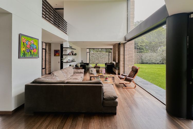 Casa de 4 alcobas en venta en Guaymaral, Bogotá, 392 m² · foto 2 de 24