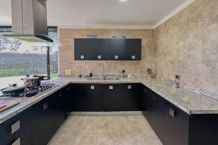 Casa de 4 alcobas en venta en Guaymaral, Bogotá, 392 m² · foto 10 de 24