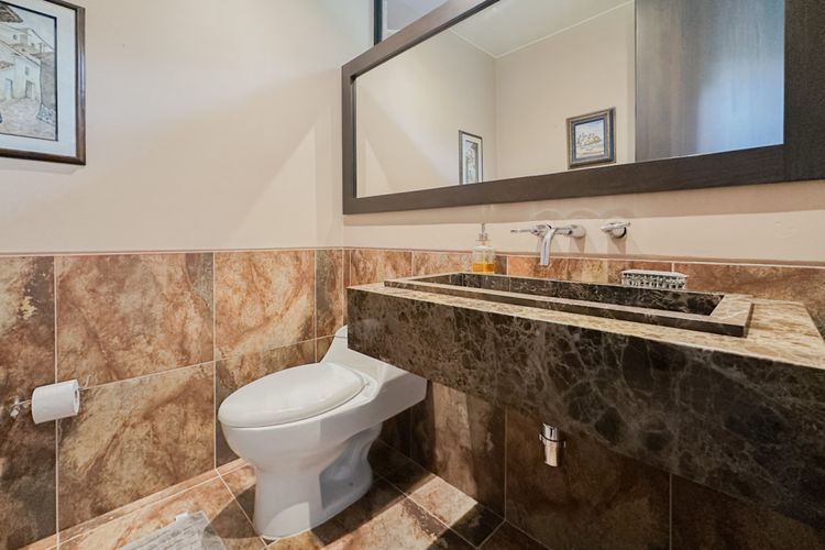 Casa de 4 alcobas en venta en Guaymaral, Bogotá, 392 m² · foto 11 de 24