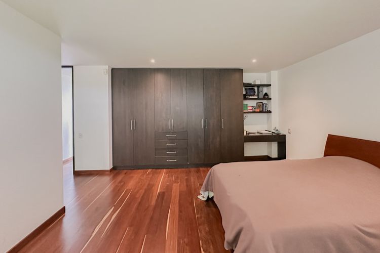 Casa de 4 alcobas en venta en Guaymaral, Bogotá, 392 m² · foto 14 de 24