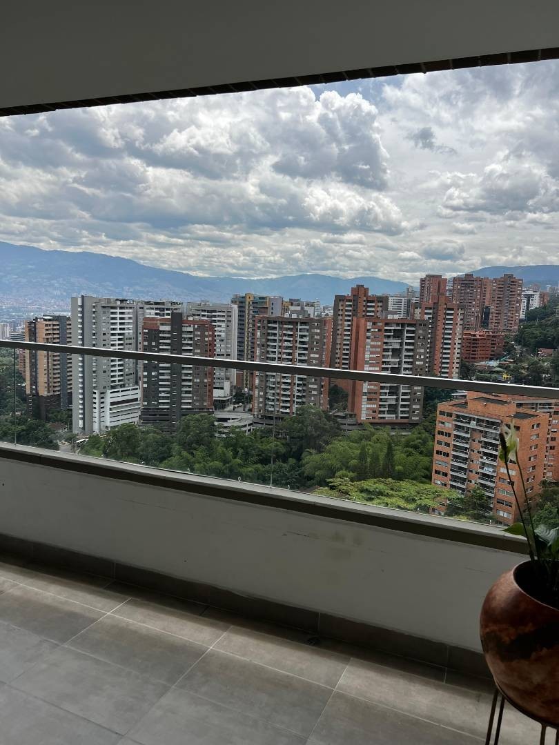 Apartamento en venta en Cumbres, Envigado · foto 9 de 13