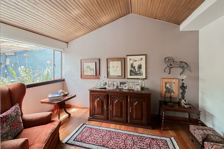 Casa de 4 alcobas en venta en Niza Sur, Bogotá, 330 m² · foto 3 de 22