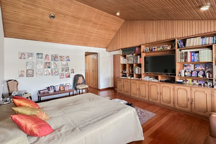 Casa de 4 alcobas en venta en Niza Sur, Bogotá, 330 m² · foto 12 de 22