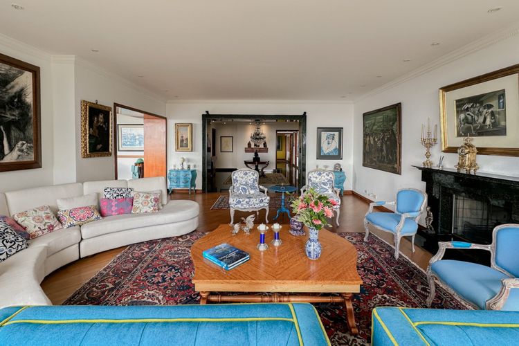 Apartamento de 5 alcobas en venta en Montearroyo, Bogotá, 605 m² · foto 2 de 24