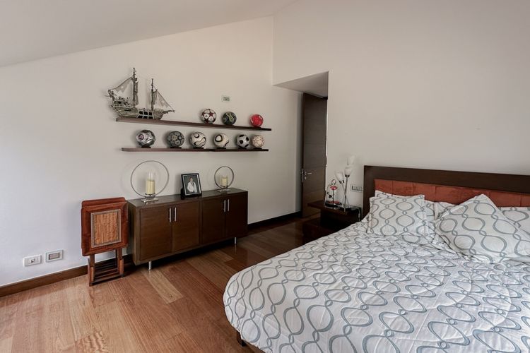 Casa de 3 alcobas en venta en Niza Suba, Bogotá, 398 m² · foto 12 de 24