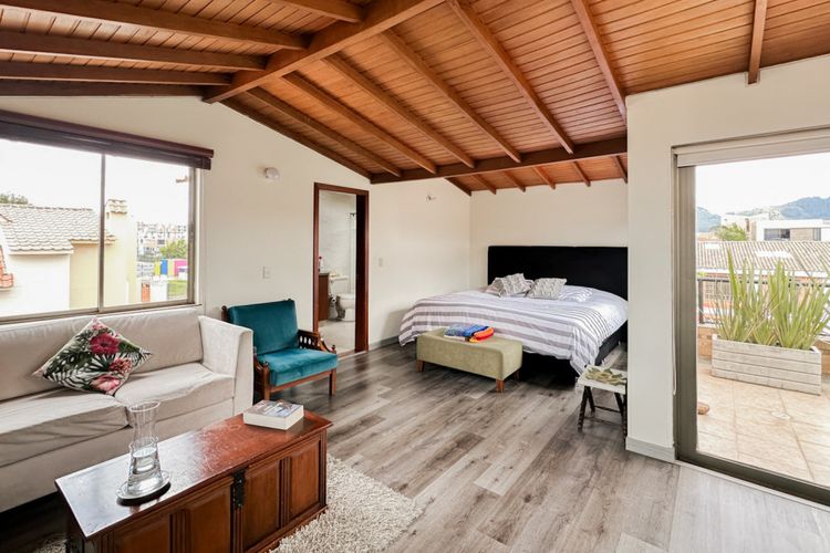 Apartamento de 4 alcobas en venta en Ub Los Geranios, Chía, 180 m² · foto 12 de 24
