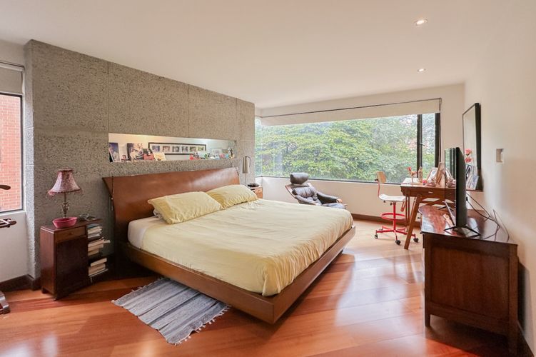 Apartamento de 3 alcobas en venta en San Patricio, Bogotá, 206 m² · foto 10 de 20