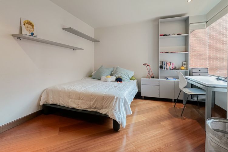 Apartamento de 3 alcobas en venta en San Patricio, Bogotá, 206 m² · foto 14 de 20