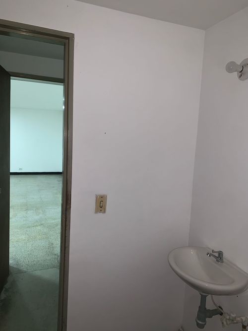 Local en venta en Boston, Medellín, 75 m² · foto 9 de 12