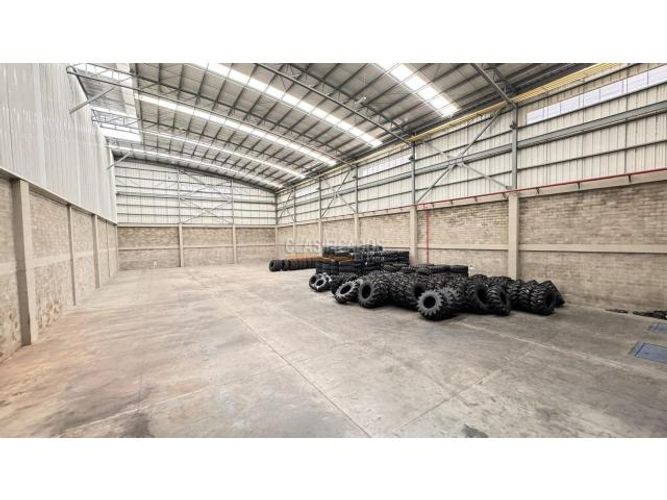Bodega en arriendo en Zona Industrial, Yumbo, 1871 m² · foto 6 de 19