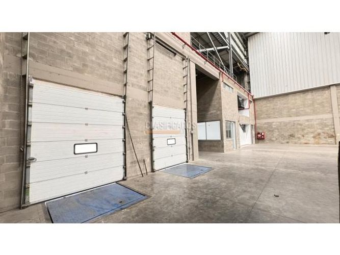 Bodega en arriendo en Zona Industrial, Yumbo, 1871 m² · foto 12 de 19