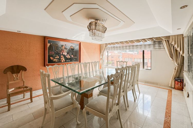 Apartamento de 4 alcobas en venta en La Carolina, Palmira, 377 m² · foto 4 de 20
