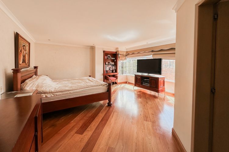 Apartamento de 4 alcobas en venta en La Carolina, Palmira, 377 m² · foto 18 de 20