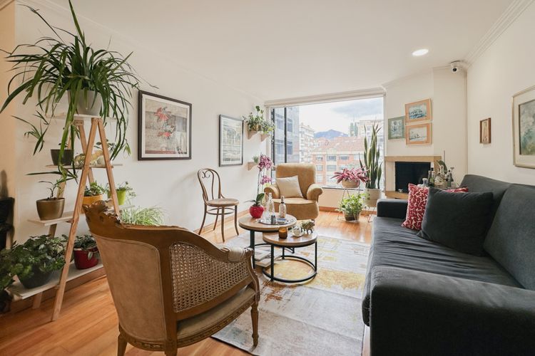 Apartamento de 3 alcobas en venta en Chico Norte, Bogotá, 139 m² · foto 2 de 21