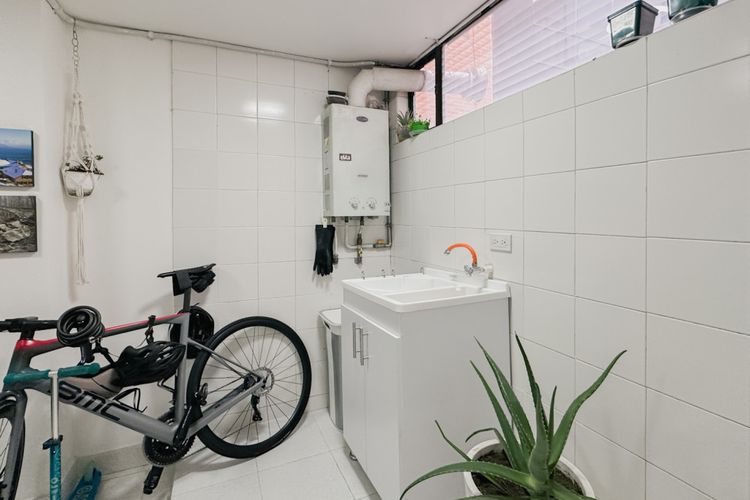 Apartamento de 3 alcobas en venta en Chico Norte, Bogotá, 139 m² · foto 8 de 21