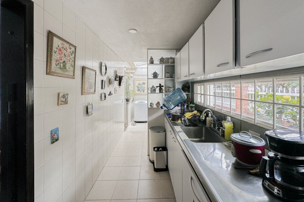 Casa en venta en Caobos Salazar, Bogotá · foto 9 de 24