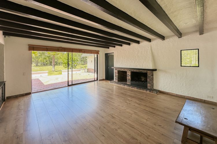 Casa en venta en Centro, Cajicá · foto 2 de 24